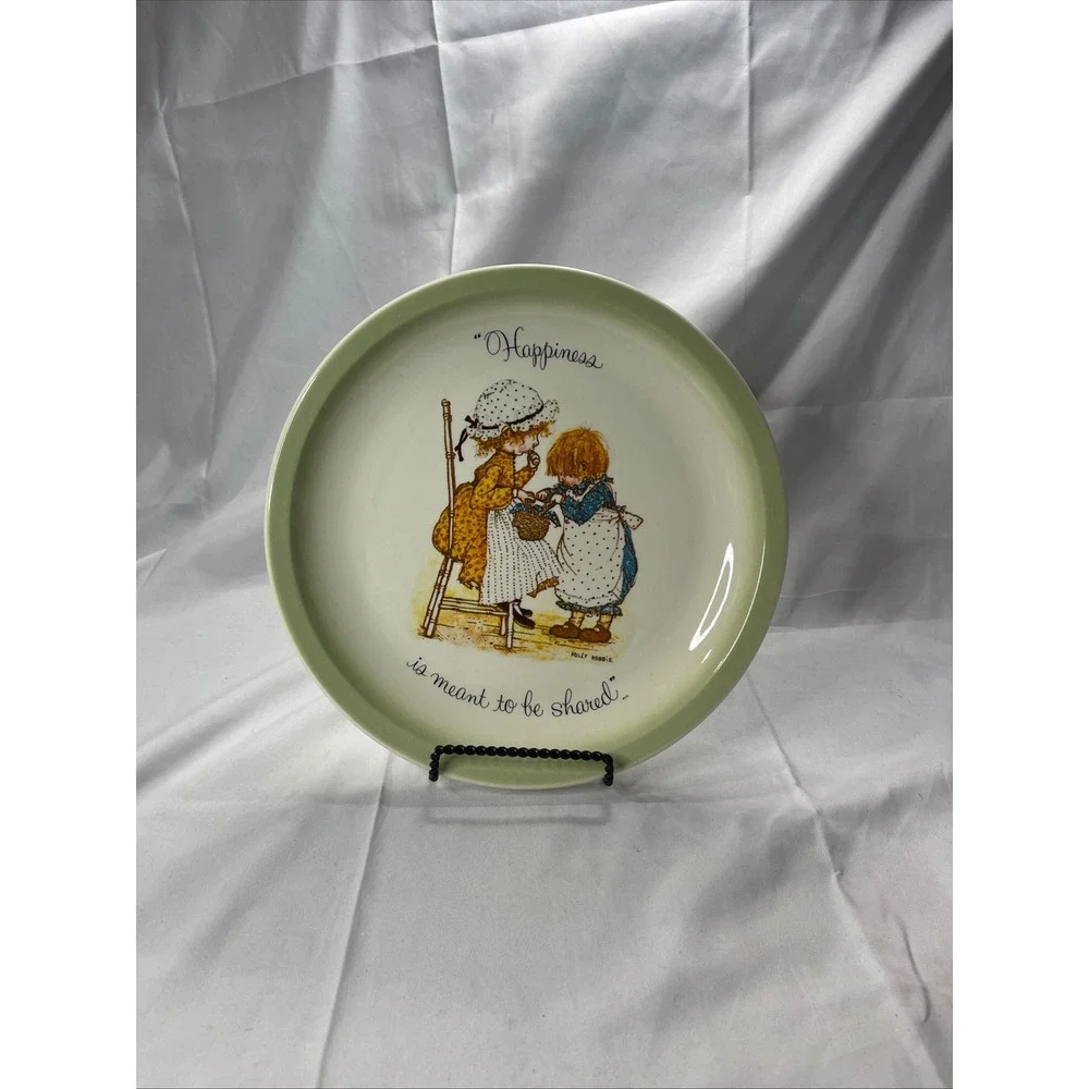Vintage Holly‎ Hobbie Collector Plate Happiness Is Meant To Be Shared Green Rim